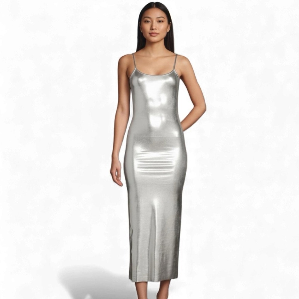 NWT WeWoreWhat Midi Dress Metallic Silver Bodycon Fitted Sculpted Shimmer S - Picture 2 of 9